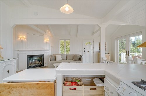 Photo 23 - Stunning Ventura Cottage w/ Deck + Ocean View