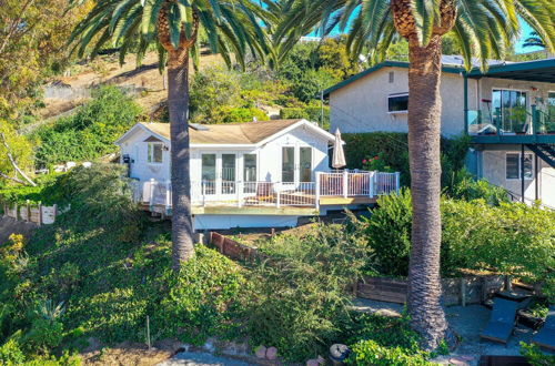 Photo 18 - Stunning Ventura Cottage w/ Deck + Ocean View