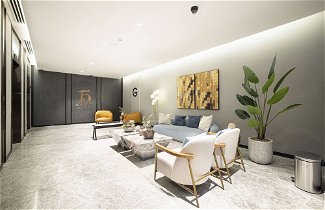 Photo 2 - Waves - The Suite Dubai Luxury Studio Waterfront Living