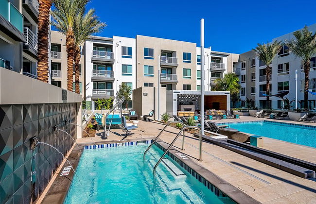 Global Luxury Suites Irvine - Foto 29