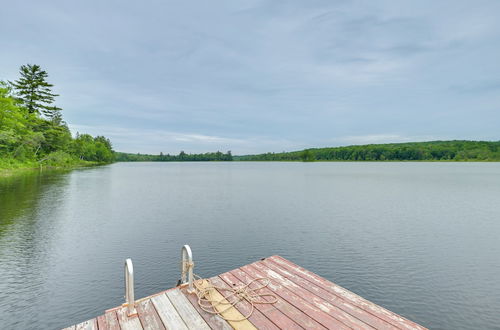 Foto 12 - Secluded Harmony Cabin w/ Deck, Dock, Boats