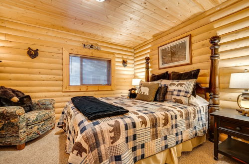 Photo 21 - Spacious Packwood Cabin w/ Hot Tub - Near River