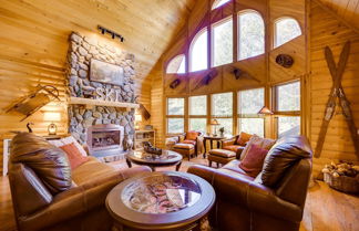 Photo 1 - Spacious Packwood Cabin w/ Hot Tub - Near River