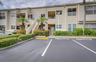 Photo 3 - Sunny St Pete Getaway With Shared Pool & Hot Tub