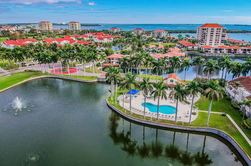 Photo 4 - Sunny St Pete Getaway With Shared Pool & Hot Tub