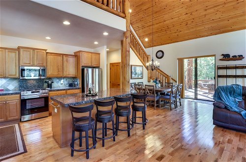 Photo 13 - Inviting Pinetop Home w/ Fireplaces & Large Deck
