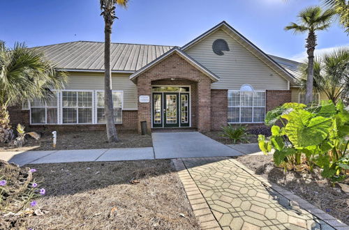 Photo 27 - Luxurious Florida Home w/ Pool & Canal Access