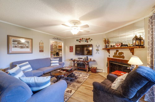 Photo 17 - Cozy Beech Mountain Condo: Amenities + Ski Shuttle