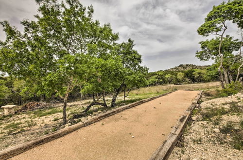 Foto 14 - 'ladera' Hill Country Estate on 13 Acres W/hot Tub