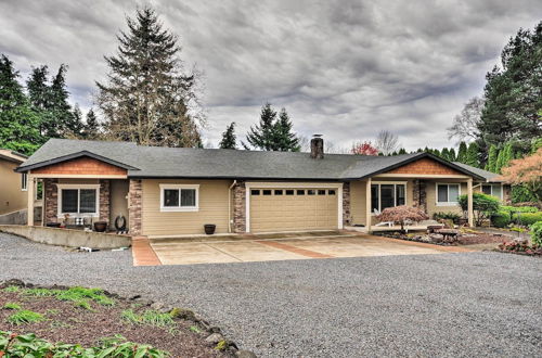 Photo 9 - Cute & Cozy PDX Area Townhouse: 31 Mi to Mt. Hood