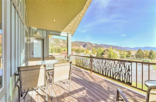 Photo 26 - Stunning Valley Home w/ Furnished Deck & Mtn Views