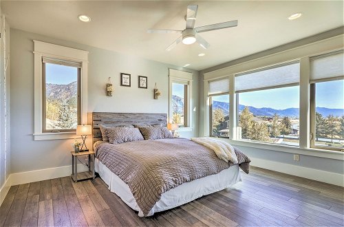 Photo 19 - Stunning Valley Home w/ Furnished Deck & Mtn Views