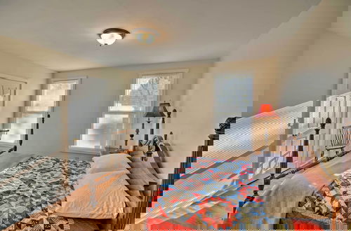 Foto 3 - Cozy Apt by ITS 85 Trail, ½ Mi to Lake Wassookeag