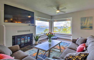 Photo 1 - Chic Port Angeles Home w/ Oceanfront Balcony