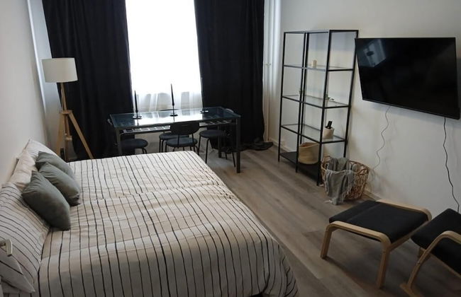 Alexanderplatz Fresh Adorable Studio - Photo 7