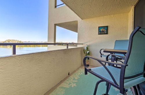 Foto 14 - Gulf Front Hudson Condo w/ Pool Access & Views