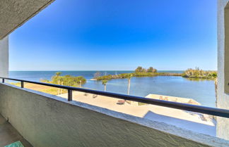 Foto 2 - Gulf Front Hudson Condo w/ Pool Access & Views