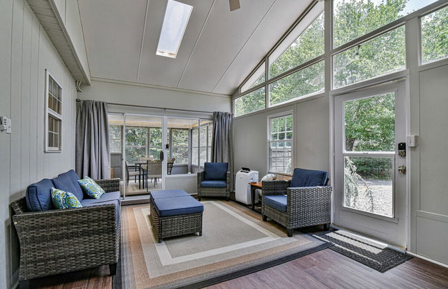 2 BR apt near Mtn to Sea Hiking Trail - Photo 10