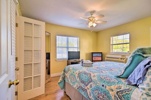 Photo 16 - Madeira Beach Condo w/ Patio, Walk to Gulf