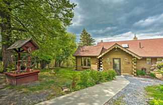 Photo 1 - Bedford House on 1 Acre w/ Deck, Views