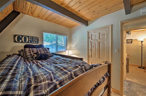 Foto 34 - Luxe Lake Arrowhead Home w/ Game Room+hot Tub