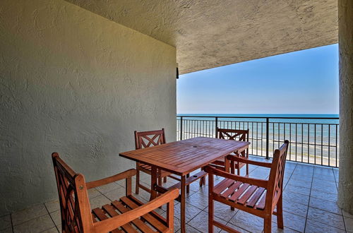 Foto 14 - Oceanfront Condo w/ Balcony- Walk to Flagler Ave