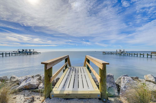 Photo 21 - Waterfront Home w/ Sunset & Lighthouse Views