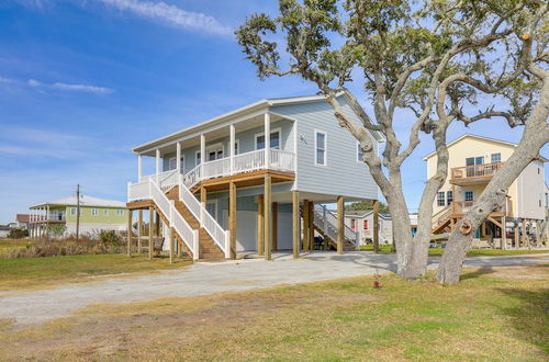 Photo 32 - Waterfront Home w/ Sunset & Lighthouse Views