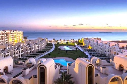 Photo 29 - Sea View Studio in Luxury 5 Star Hotel Hurghada
