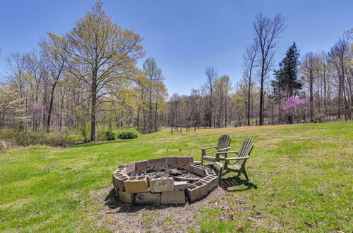 Foto 22 - Cozy Kentucky Retreat w/ Deck, Grill & Fire Pit