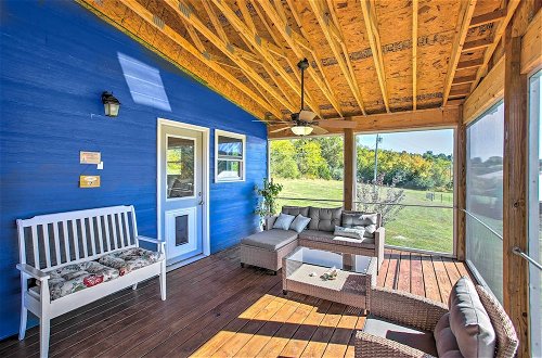 Photo 6 - 'granvilles Blue Cottage' Porch & River View