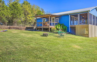 Photo 1 - 'granvilles Blue Cottage' Porch & River View