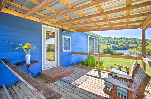 Photo 9 - 'granvilles Blue Cottage' Porch & River View