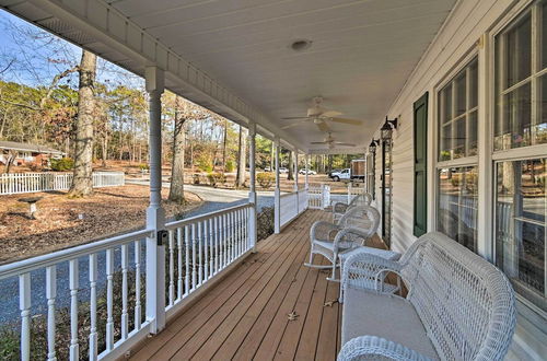 Foto 37 - Aberdeen Family Home w/ Fire Pit & Deck