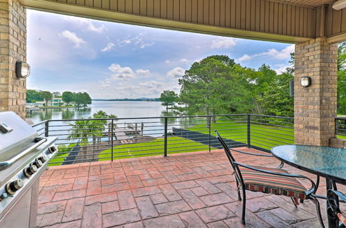 Photo 22 - Chic Waterfront Home w/ Dock on Lake