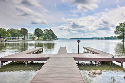Foto 8 - Chic Waterfront Home w/ Dock on Lake