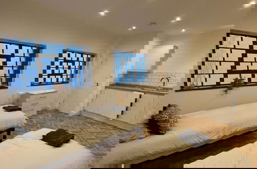 Foto 1 - Boutique Luxury Townhouse 3 Floors Designer Home