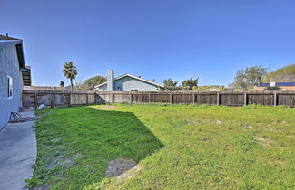 Foto 2 - Family-friendly Oceanside Home: 5 Mi to Beach