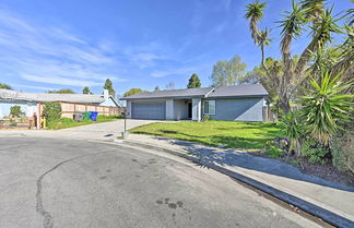 Photo 3 - Family-friendly Oceanside Home: 5 Mi to Beach