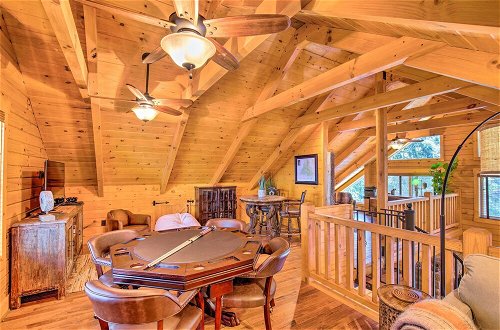 Foto 20 - Luxury Mountain Cabin w/ Furnished Deck + Views