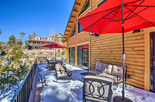 Foto 5 - Luxury Mountain Cabin w/ Furnished Deck + Views