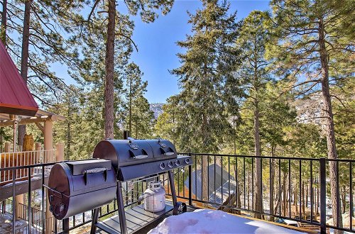 Foto 12 - Luxury Mountain Cabin w/ Furnished Deck + Views