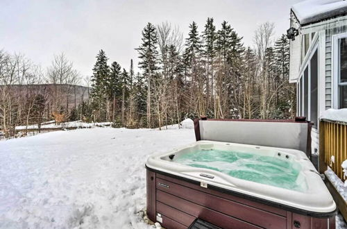 Foto 29 - Mount Holly Vacation Rental w/ Hot Tub