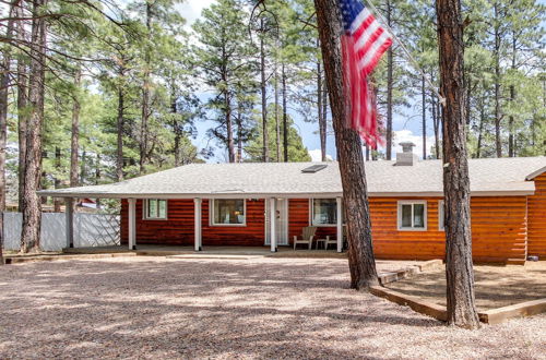 Foto 11 - Pinetop-lakeside Cabin, Walk to Woodland Lake Park