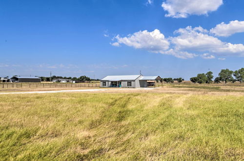 Photo 24 - Modern Stephenville Farmhouse: 8 Mi to Dtwn