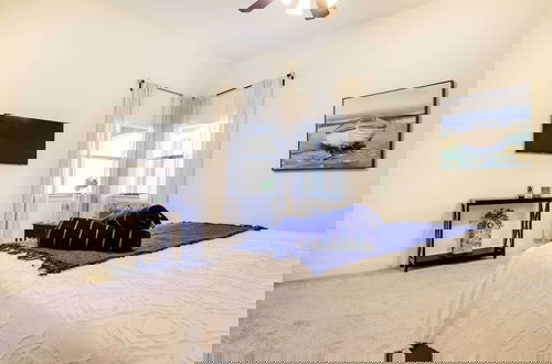 Foto 7 - Stylish Home w/ Hot Tub ~ 4 Mi to Canyon Lake