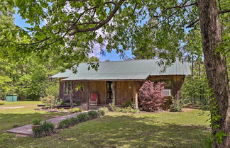 Foto 1 - Secluded Cabin W/pond - 37 Mi. to Gulf Coast