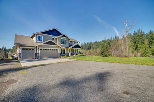 Photo 15 - Spacious Carnation Home w/ Grill & Large Yard