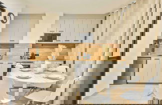 Photo 1 - Newly Renovated Appartement Canal de L'ourq