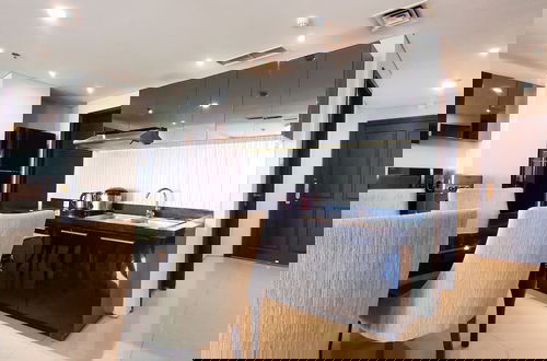 Foto 13 - Premium and Restful 3BR in City Center at Kondominium Regensi Apartment
